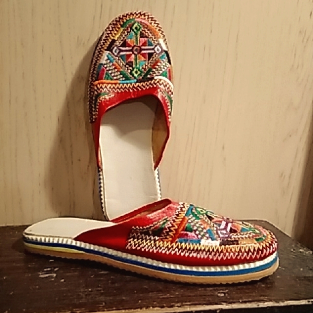 Embroidered Red Slip-On Women's Shoes